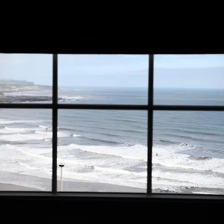 Waimea House Front The Sea Views Scarborough