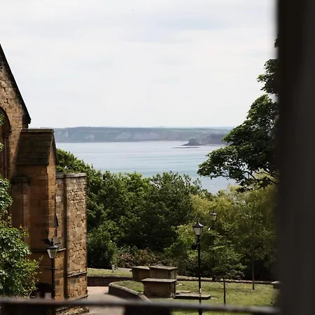 펜션 Waimea House Front The Sea Views