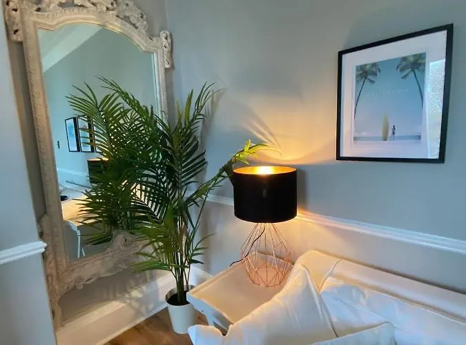 Waimea House Front The Sea Views