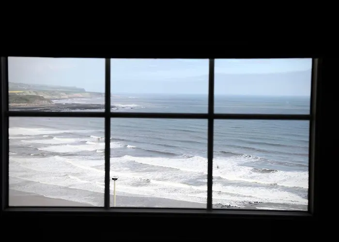 Waimea House Front The Sea Views Scarborough