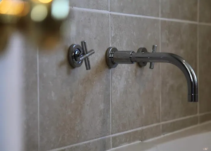 Waimea House Front The Sea Views Scarborough