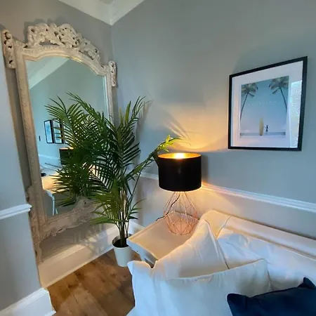 Waimea House Front The Sea Views