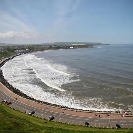 Holiday home Waimea House Front The Sea Views Scarborough