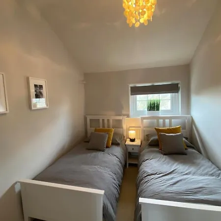 Waimea House Front The Sea Views Scarborough