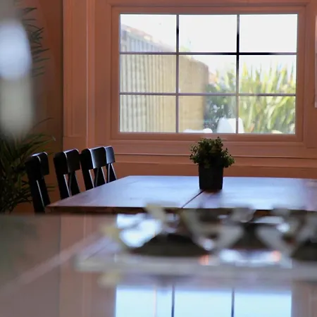 Waimea House Front The Sea Views Scarborough