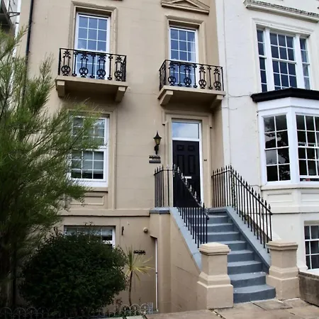 בית נופש Waimea House Front The Sea Views *